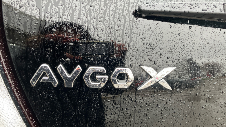 Toyota Aygo X 1.0 VVT-i Edge 5dr Petrol Hatchback